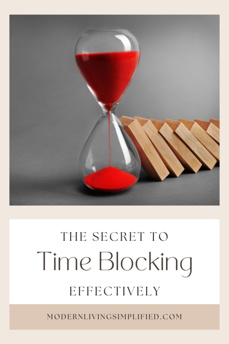 an hour glass with blocks falling against it to symbolize time blocking